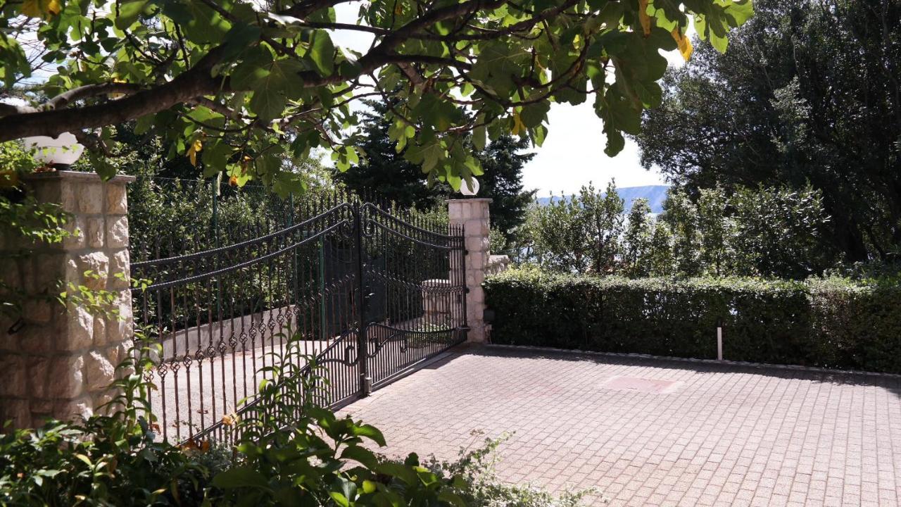 Apartmani Lili Novi Vinodolski Exterior photo