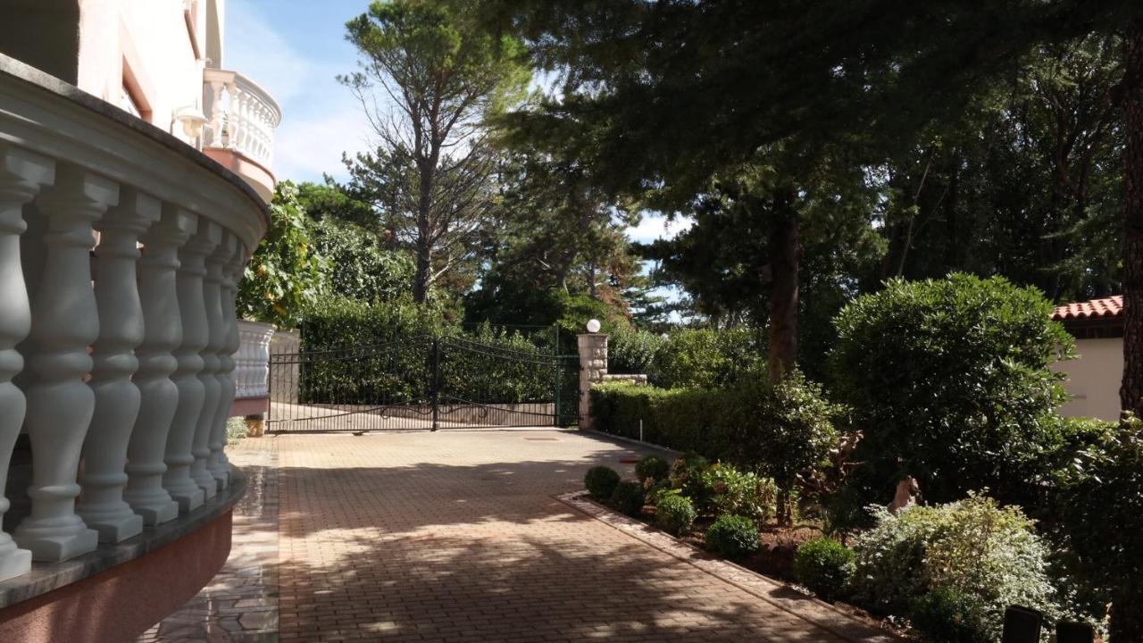 Apartmani Lili Novi Vinodolski Exterior photo