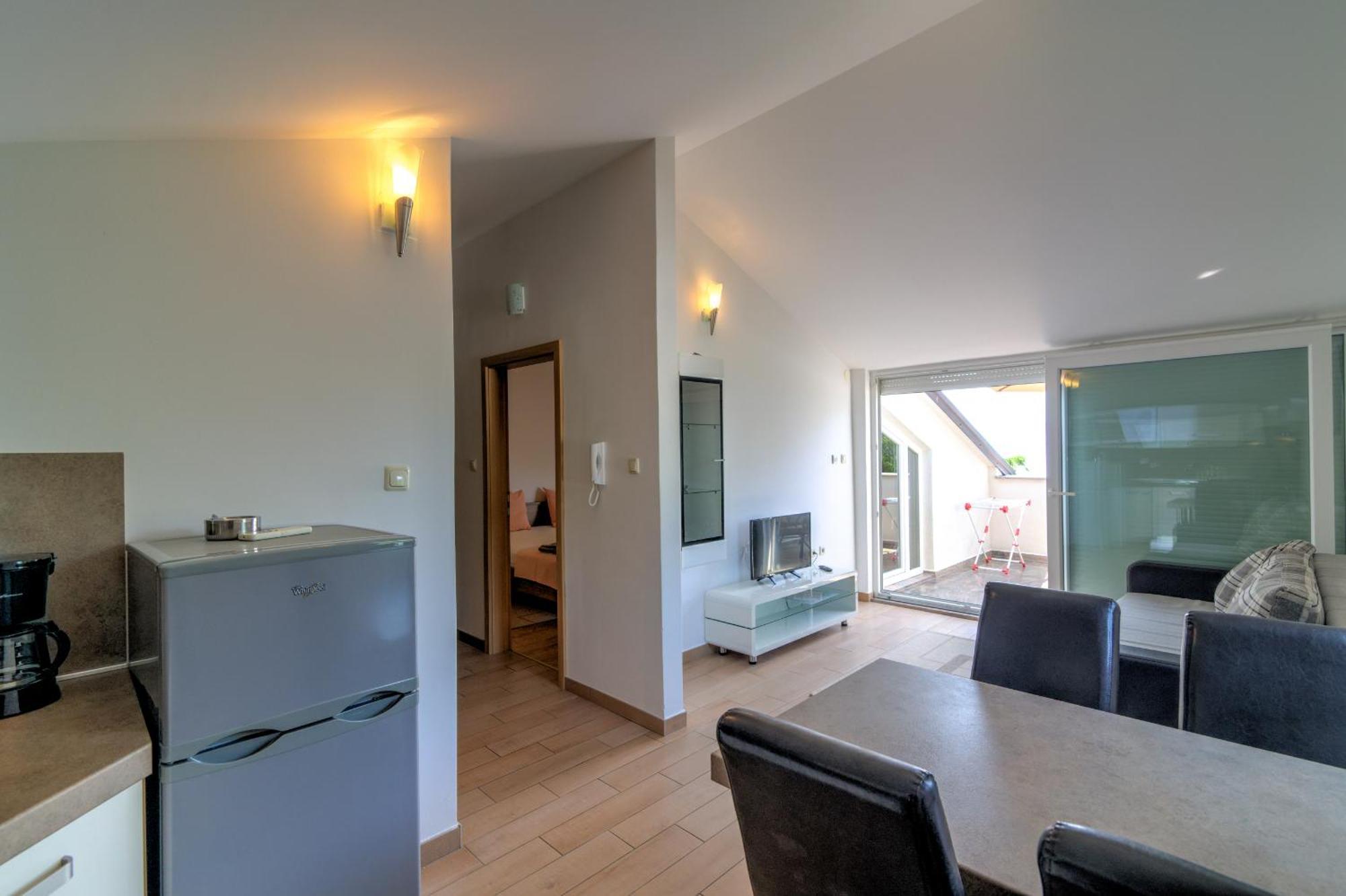 Apartmani Lili Novi Vinodolski Exterior photo