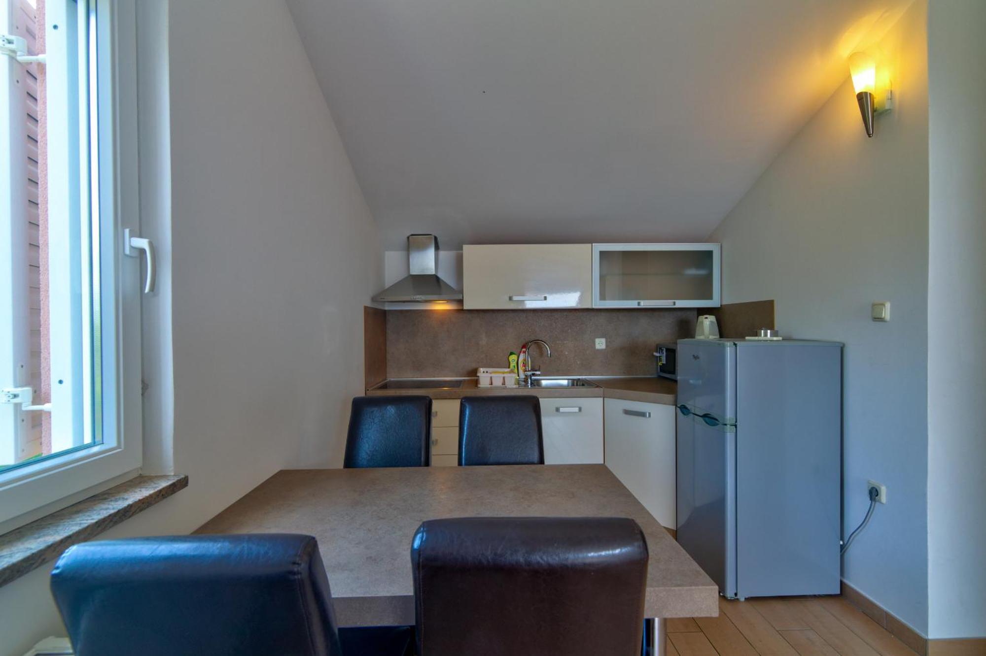 Apartmani Lili Novi Vinodolski Exterior photo