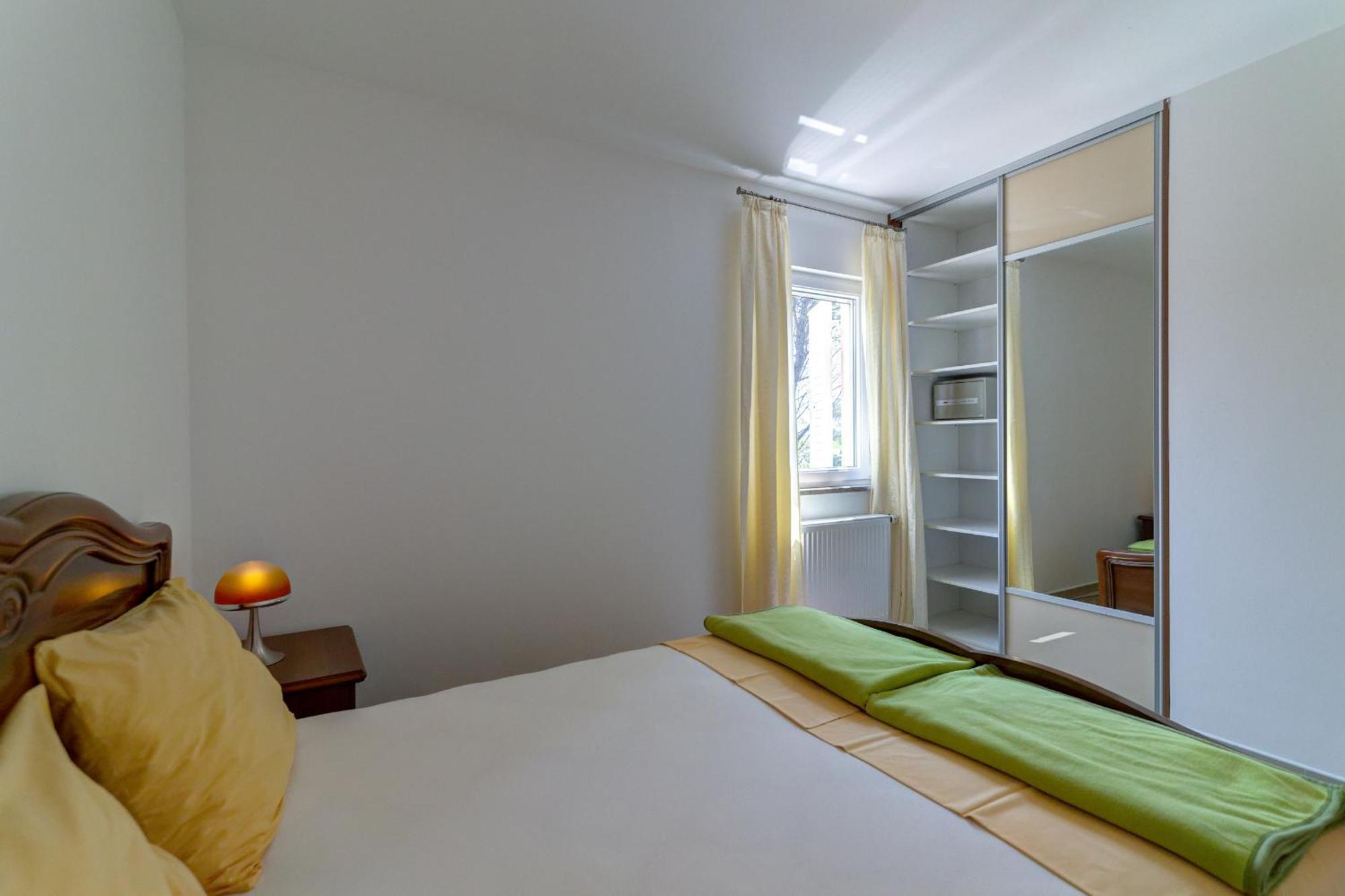 Apartmani Lili Novi Vinodolski Exterior photo